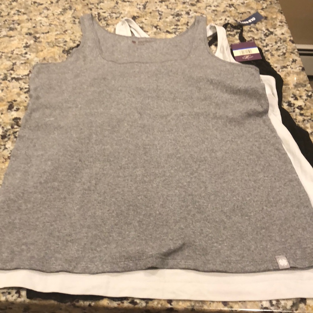 Bundle 3 Tanks. NWT Size XL BLACK/grey